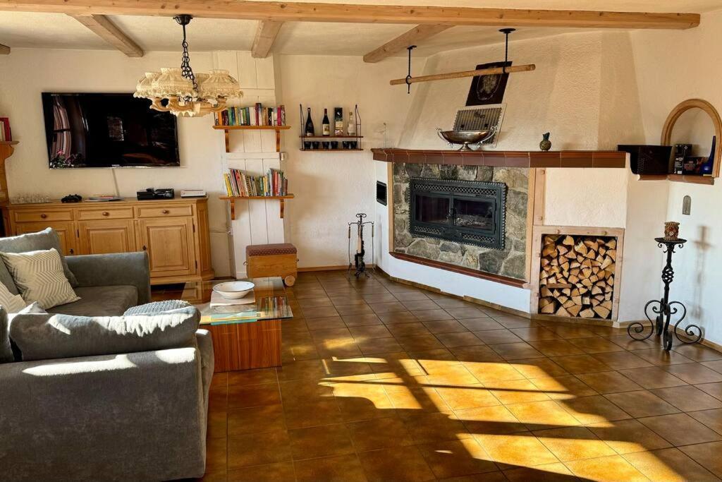 Romantisches Alpenchalet - Mit Sauna Und Kamin - Ruhig Und Zentral 바트톨즈 외부 사진